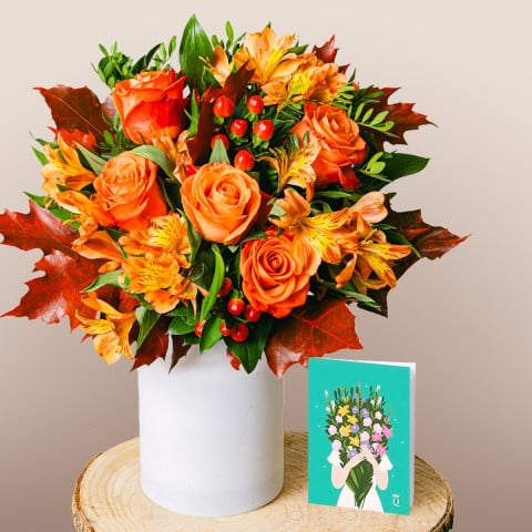 Warm Breeze: Bouquet of flowers, vase and card Warm Breeze: Bouquet of flowers, vase and card