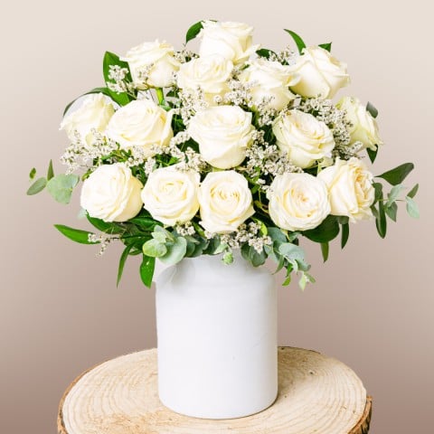 Classy Touch: White Roses