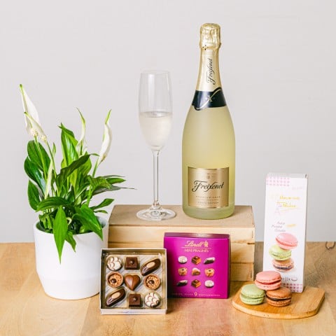 Celebrate Life: Cava & Chocolates Delight